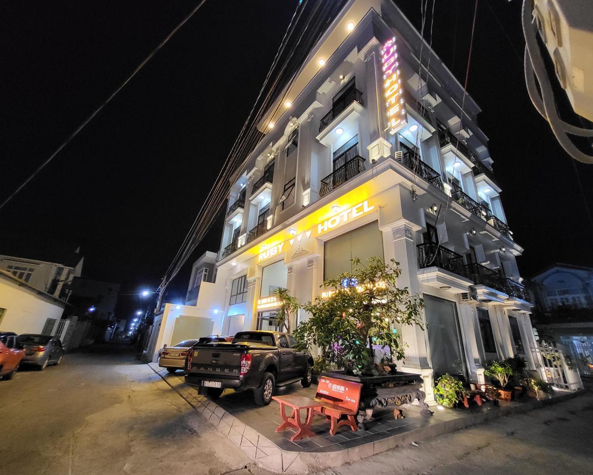 Ruby Hotel Vĩnh Long Exterior photo