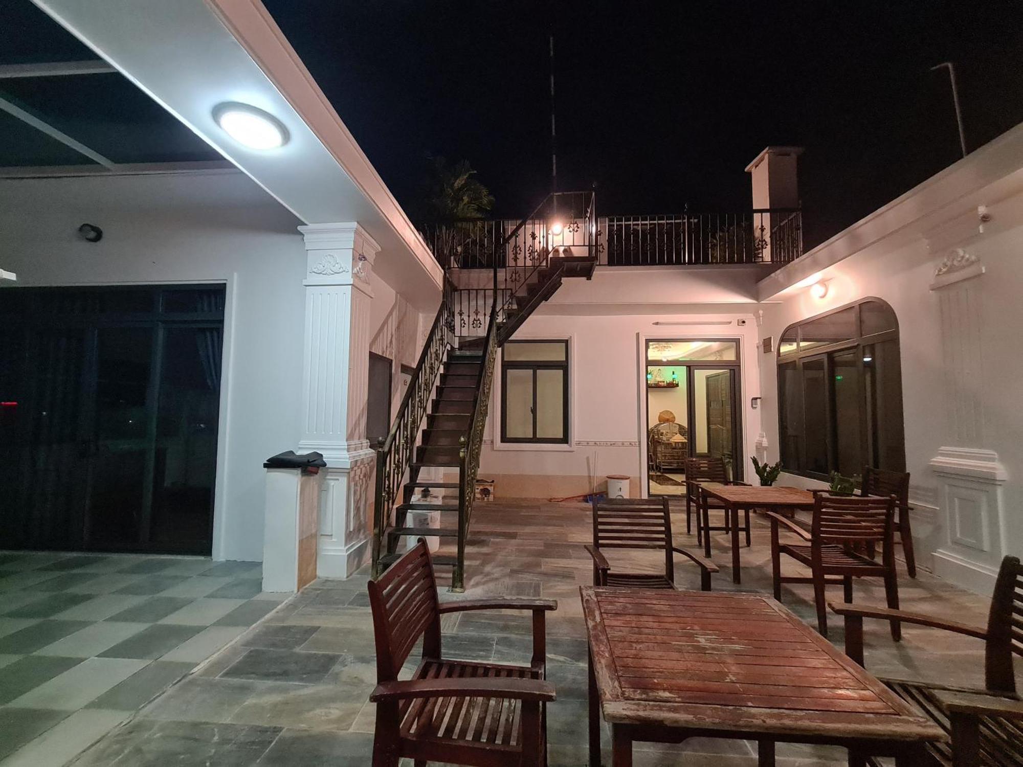 Ruby Hotel Vĩnh Long Exterior photo